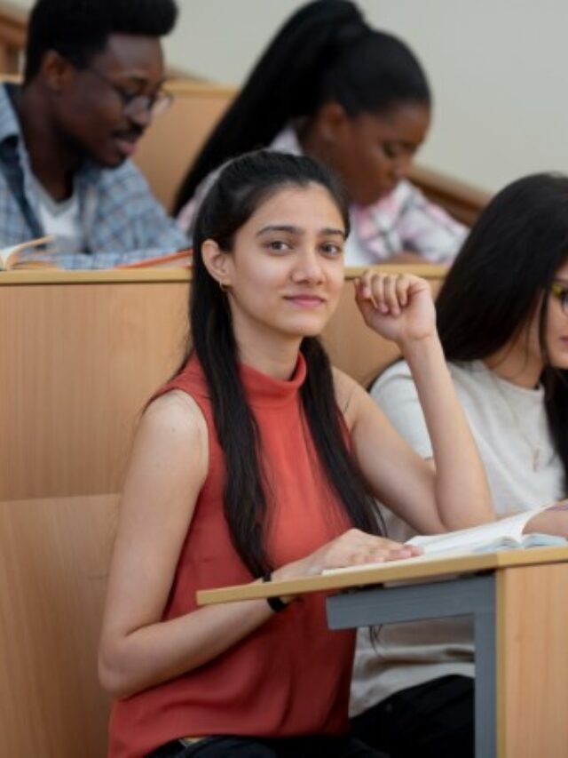 3 reasons to choose Bachelor of Commerce in 2023 as a degree?